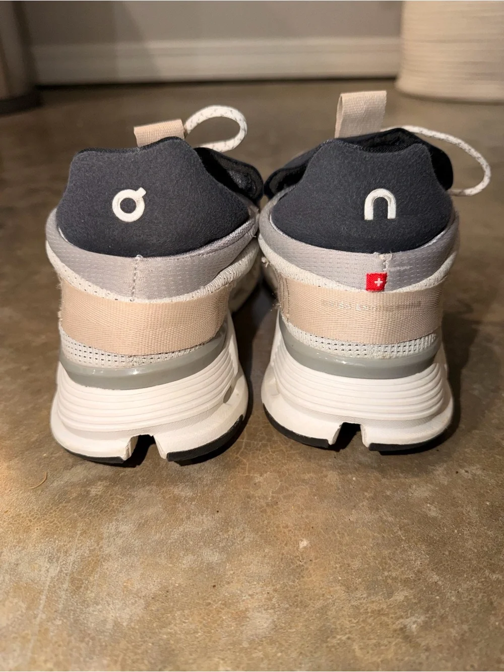 On Running On Cloud Sneakers Women’s 7 White Beige Navy Athletic Shoes EU 38 - Picture 6 of 12